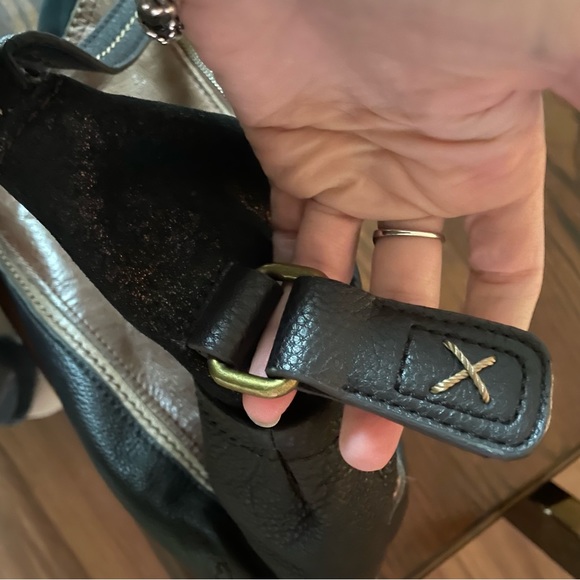 The Sak Genuine Leather Hobo Style Bag. - Picture 4 of 14